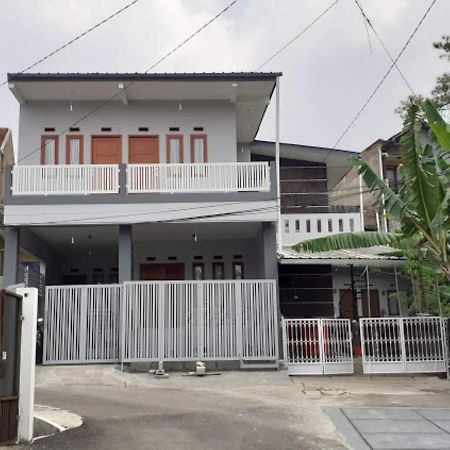 Nabila Syar'I Guest House Padalarang Bagian luar foto