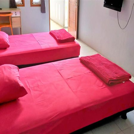 Nabila Syar'I Guest House Padalarang Bagian luar foto
