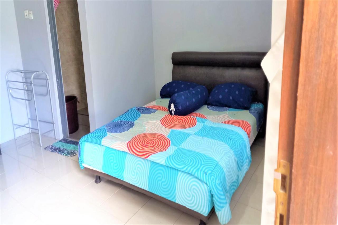 Nabila Syar'I Guest House Padalarang Bagian luar foto